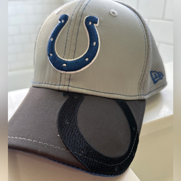 NFL Other - EUC like new New Era Denver Colts baseball Cap size M/L. Grey blue and black.